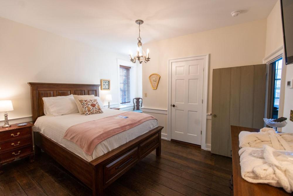 Thomas Rose Inn Lewisburg Εξωτερικό φωτογραφία